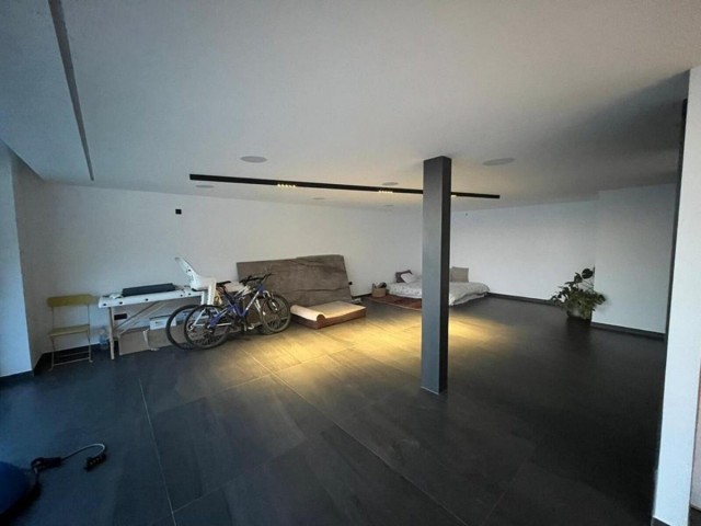 5 Bedrooms Villa in Mijas