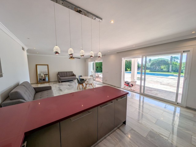 5 Makuuhuoneen Huvila Nueva Andalucía