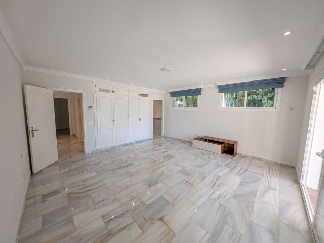 5 Makuuhuoneen Huvila Nueva Andalucía