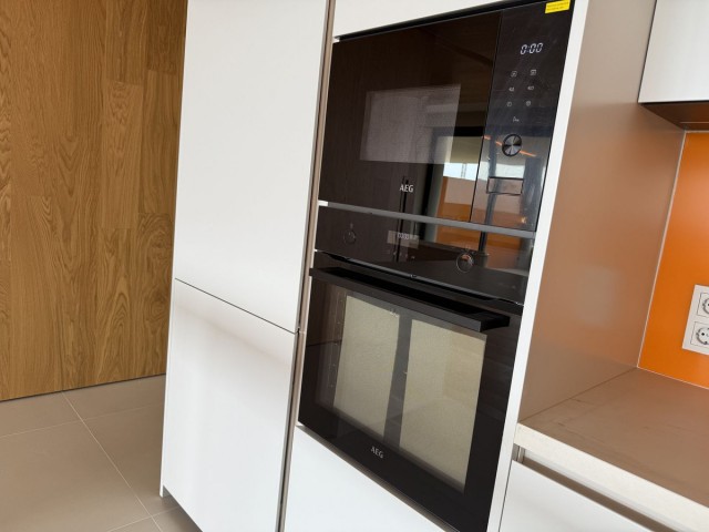 3 Bedrooms Apartment in Higueron