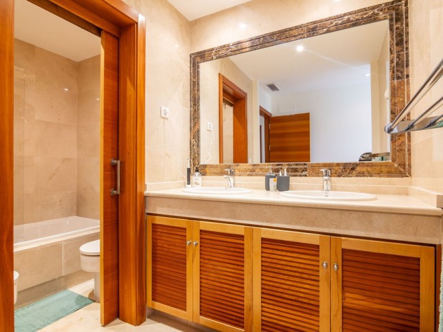 3 Sovrums Radhus i Estepona