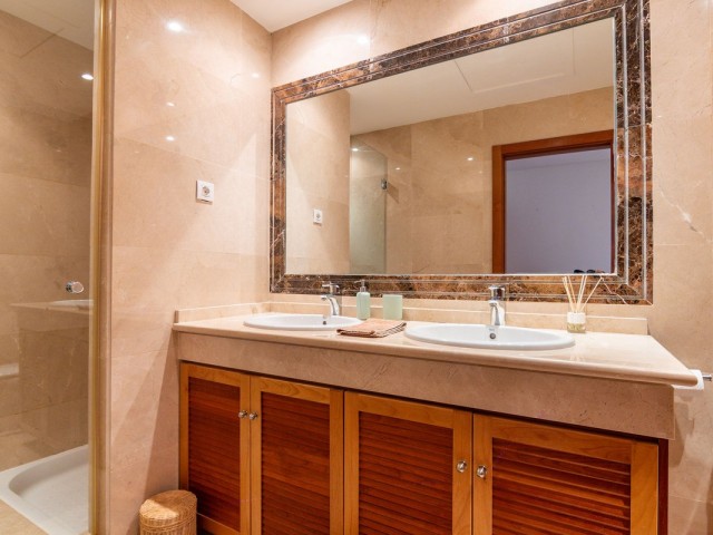 3 Sovrums Radhus i Estepona