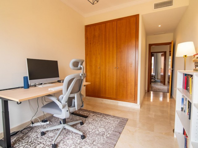 3 Sovrums Radhus i Estepona