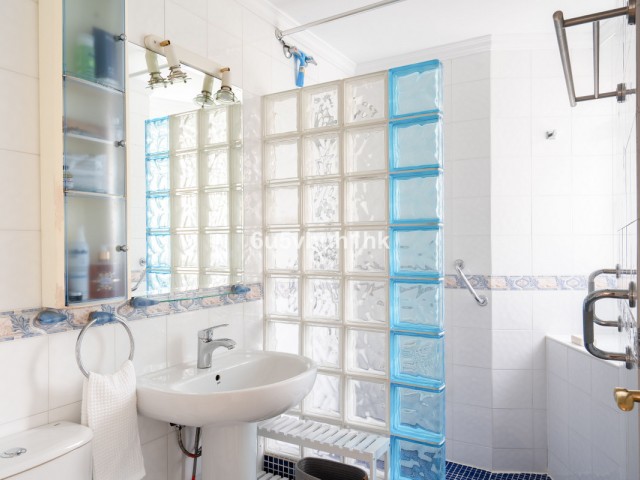 5 Bedrooms Townhouse in Benalmadena Costa