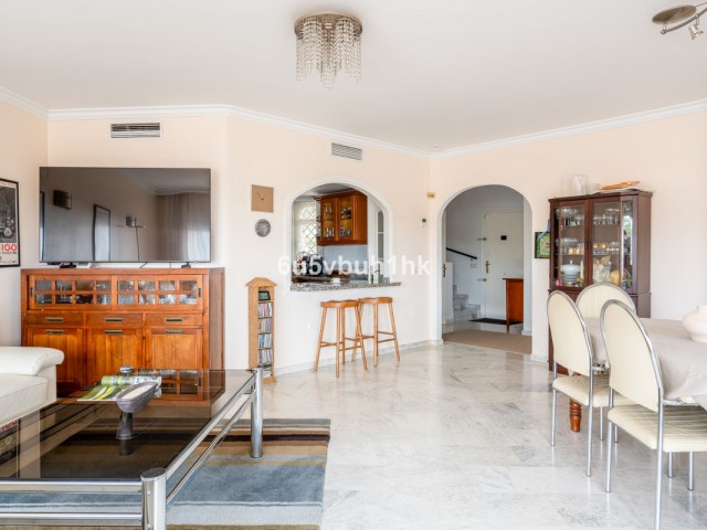 5 Bedrooms Townhouse in Benalmadena Costa