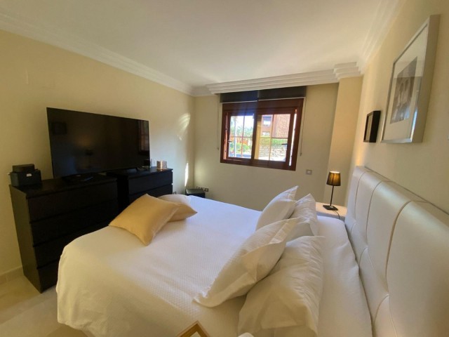 3 Bedrooms Apartment in Benahavís