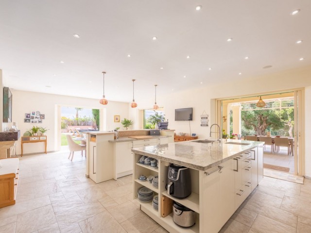 7 Bedrooms Villa in Sotogrande Alto