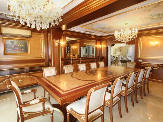 8 Slaapkamer Villa in Guadalmina Baja