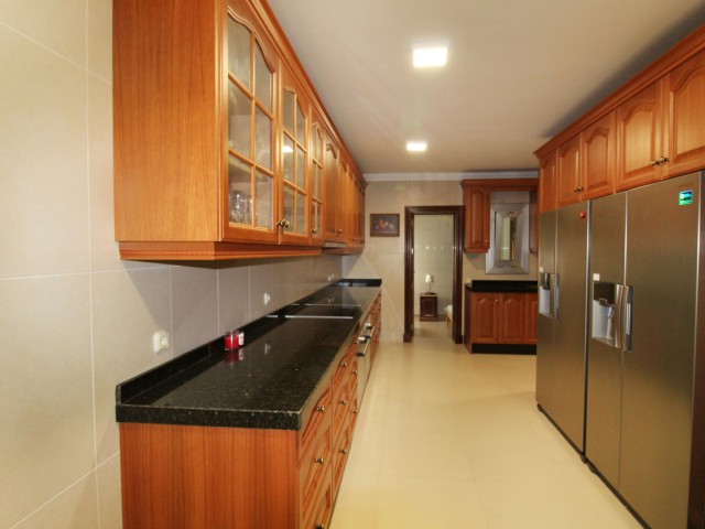 8 Slaapkamer Villa in Guadalmina Baja