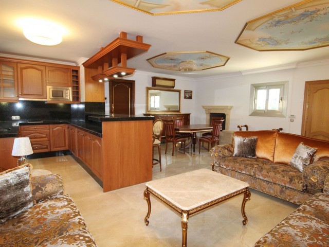 8 Slaapkamer Villa in Guadalmina Baja