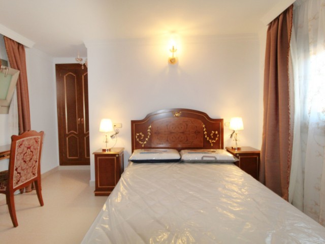 8 Slaapkamer Villa in Guadalmina Baja