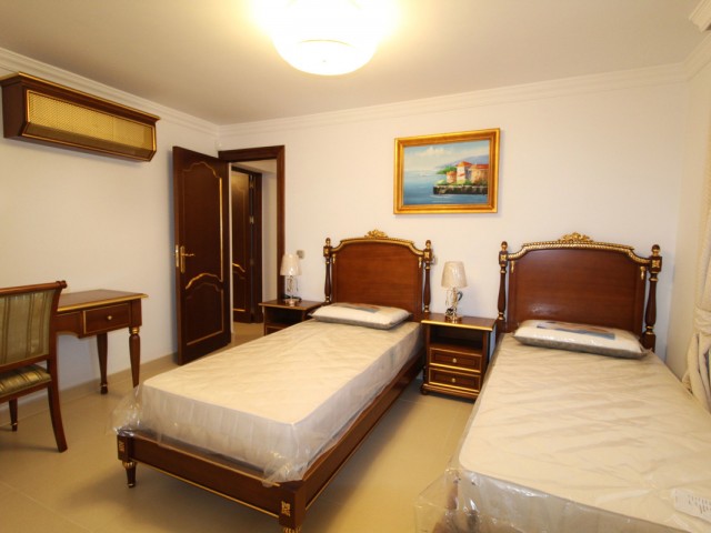 8 Slaapkamer Villa in Guadalmina Baja