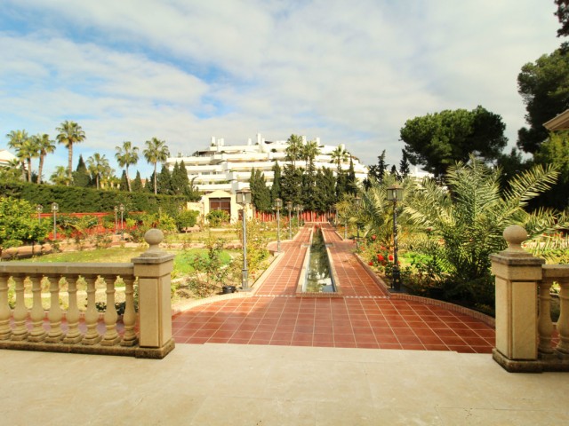8 Slaapkamer Villa in Guadalmina Baja