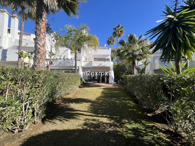 3 Makuuhuoneen Huvila Costalita