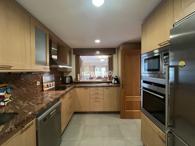 3 Makuuhuoneen Huvila Costalita