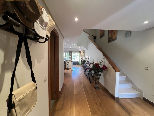 3 Makuuhuoneen Huvila Costalita