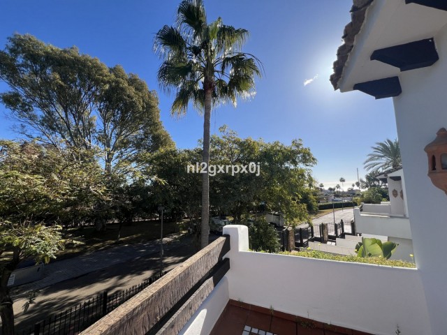 3 Makuuhuoneen Huvila Costalita