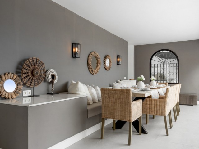 5 Soveroms Villa i Benahavís