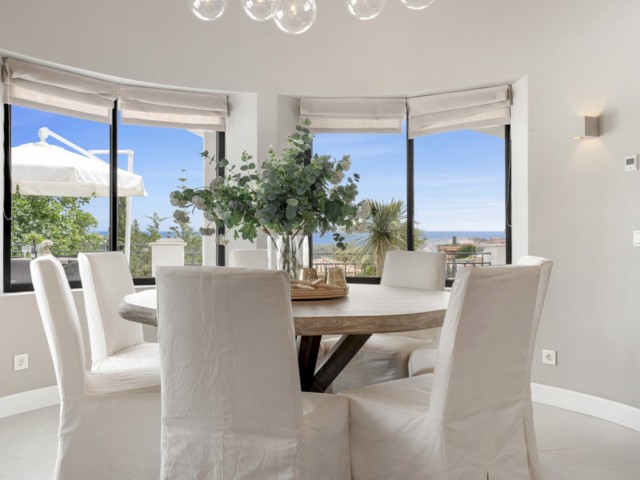 5 Soveroms Villa i Benahavís