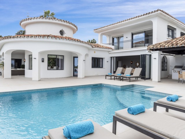 5 Soveroms Villa i Benahavís