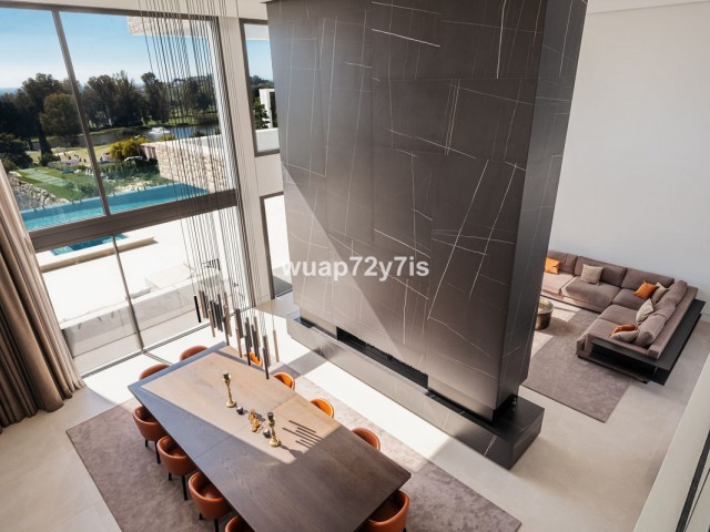 4 Bedrooms Villa in Benahavís