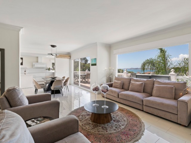 Villa avec 6 Chambres  à Benalmadena