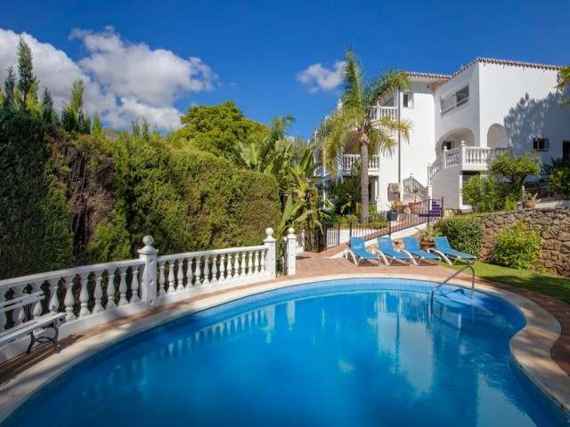 Villa avec 6 Chambres  à Benalmadena