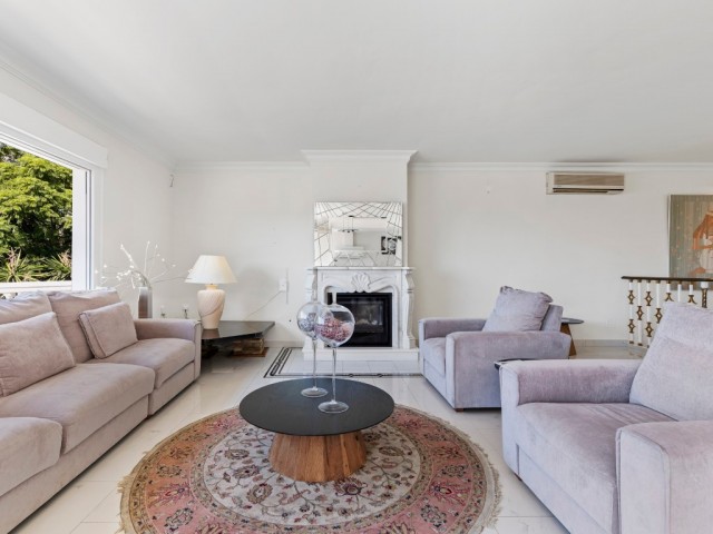 Villa avec 6 Chambres  à Benalmadena