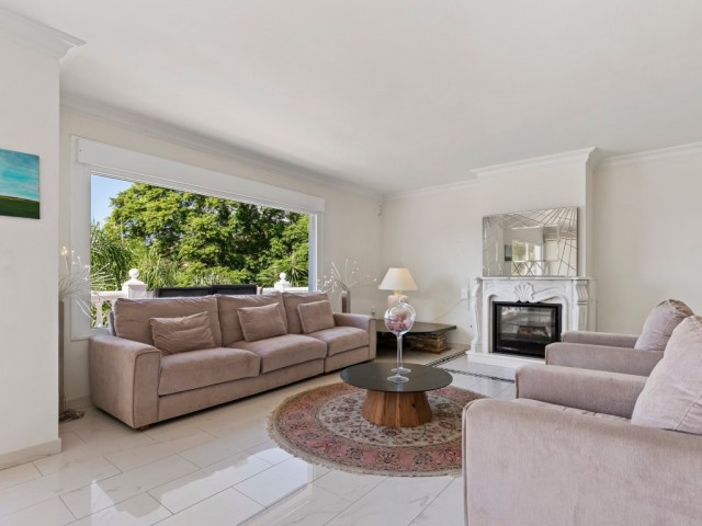 Villa avec 6 Chambres  à Benalmadena