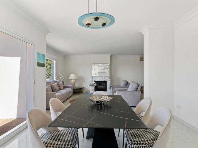 Villa avec 6 Chambres  à Benalmadena