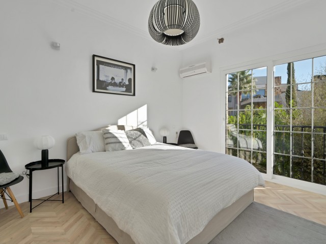 5 Bedrooms Townhouse in Marbella