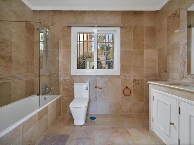 5 Makuuhuoneen Rivitalo Marbella