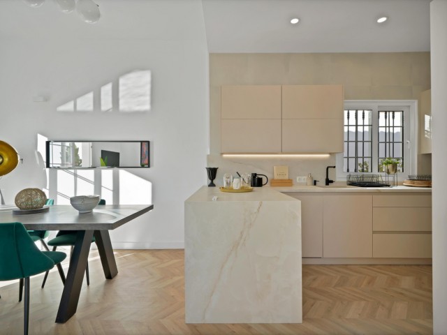 Maison mitoyenne avec 5 Chambres  à Marbella