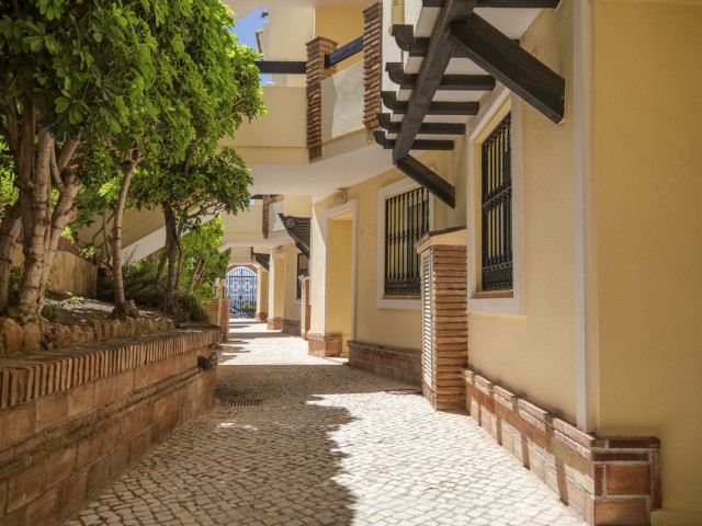 4 Bedrooms Apartment in Riviera del Sol