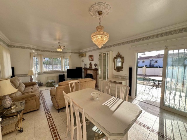 3 Bedrooms Villa in Riviera del Sol