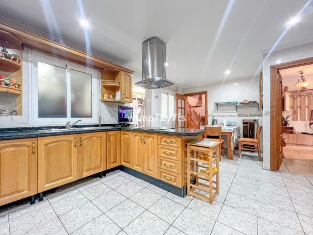 5 Bedrooms Villa in Estepona