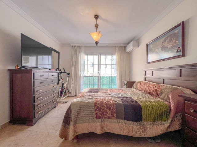 5 Bedrooms Villa in Estepona