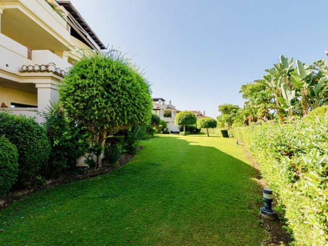 2 Sovrums Lägenhet i Benahavís