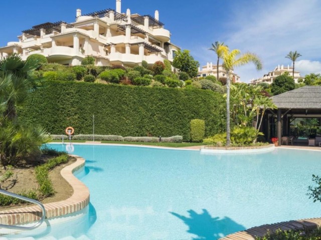 2 Sovrums Lägenhet i Benahavís