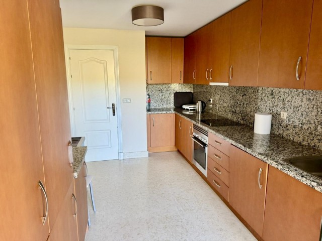 2 Sovrums Lägenhet i Benahavís