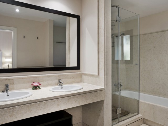 2 Sovrums Lägenhet i Benahavís