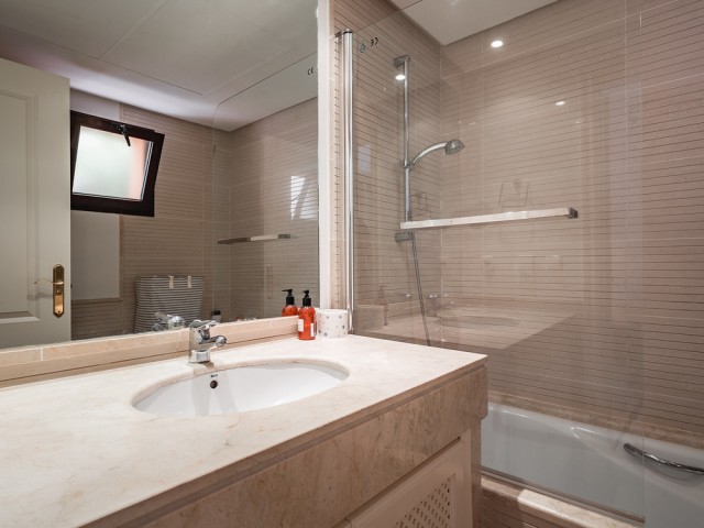 Appartement avec 2 Chambres  à Benahavís