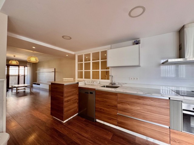 3 Bedrooms Apartment in Teatinos