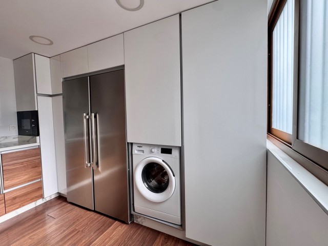 3 Bedrooms Apartment in Teatinos