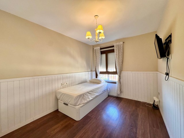 3 Bedrooms Apartment in Teatinos