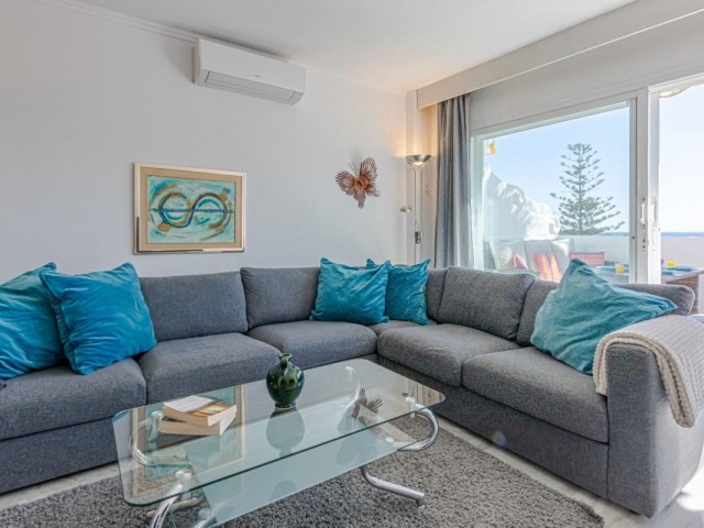 2 Bedrooms Apartment in Torrequebrada