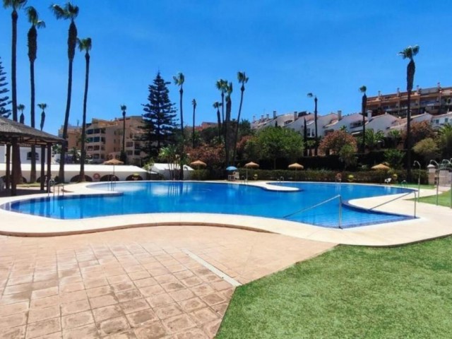 2 Bedrooms Apartment in Torrequebrada