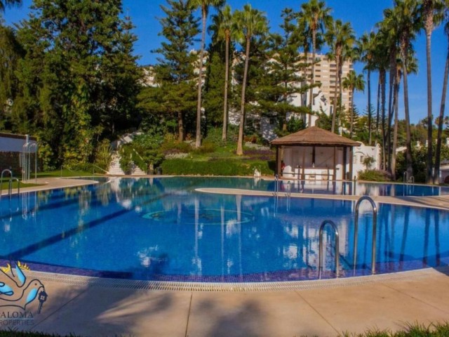 2 Bedrooms Apartment in Torrequebrada