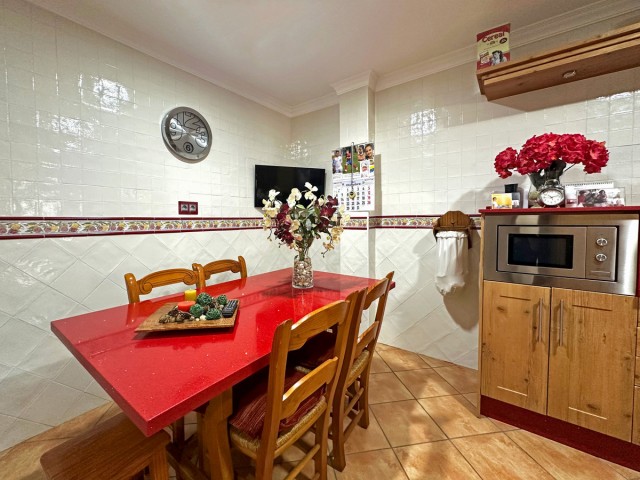 3 Bedrooms Townhouse in Estepona