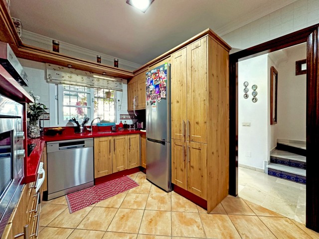 3 Bedrooms Townhouse in Estepona
